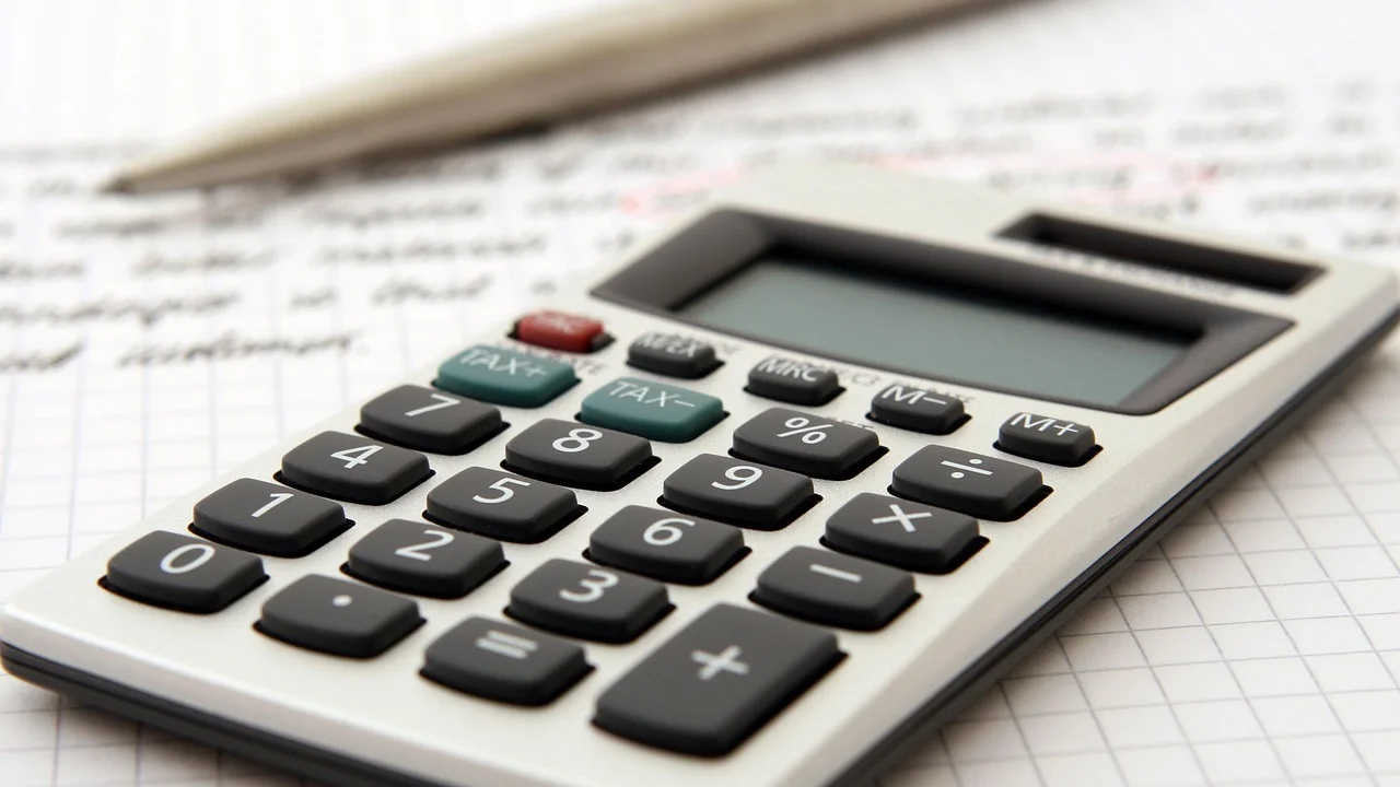 Calculadora e recibos ajudam a conferir valores percentuais