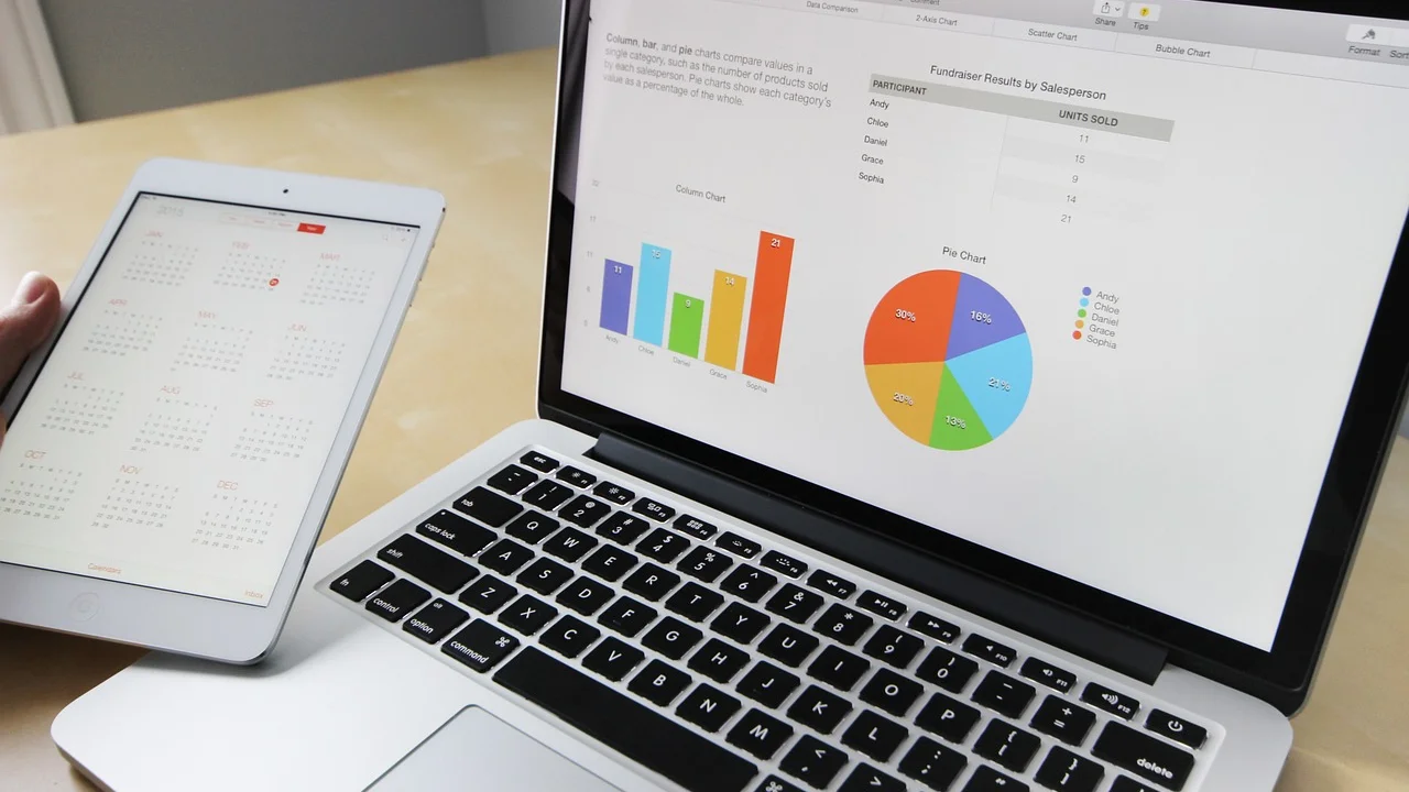 Planilha organizada com colunas de dados e valores.
