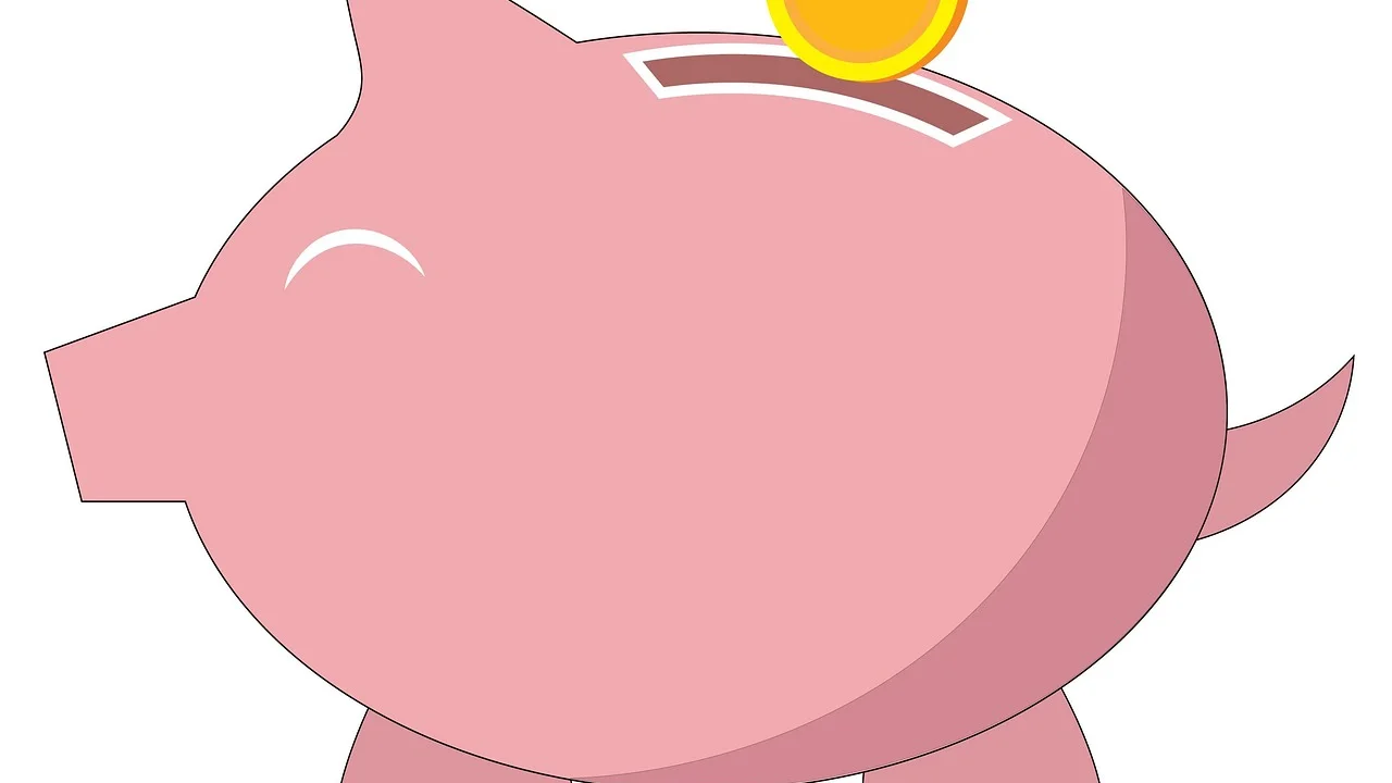 Planejamento financeiro doméstico com caderno e calculadora