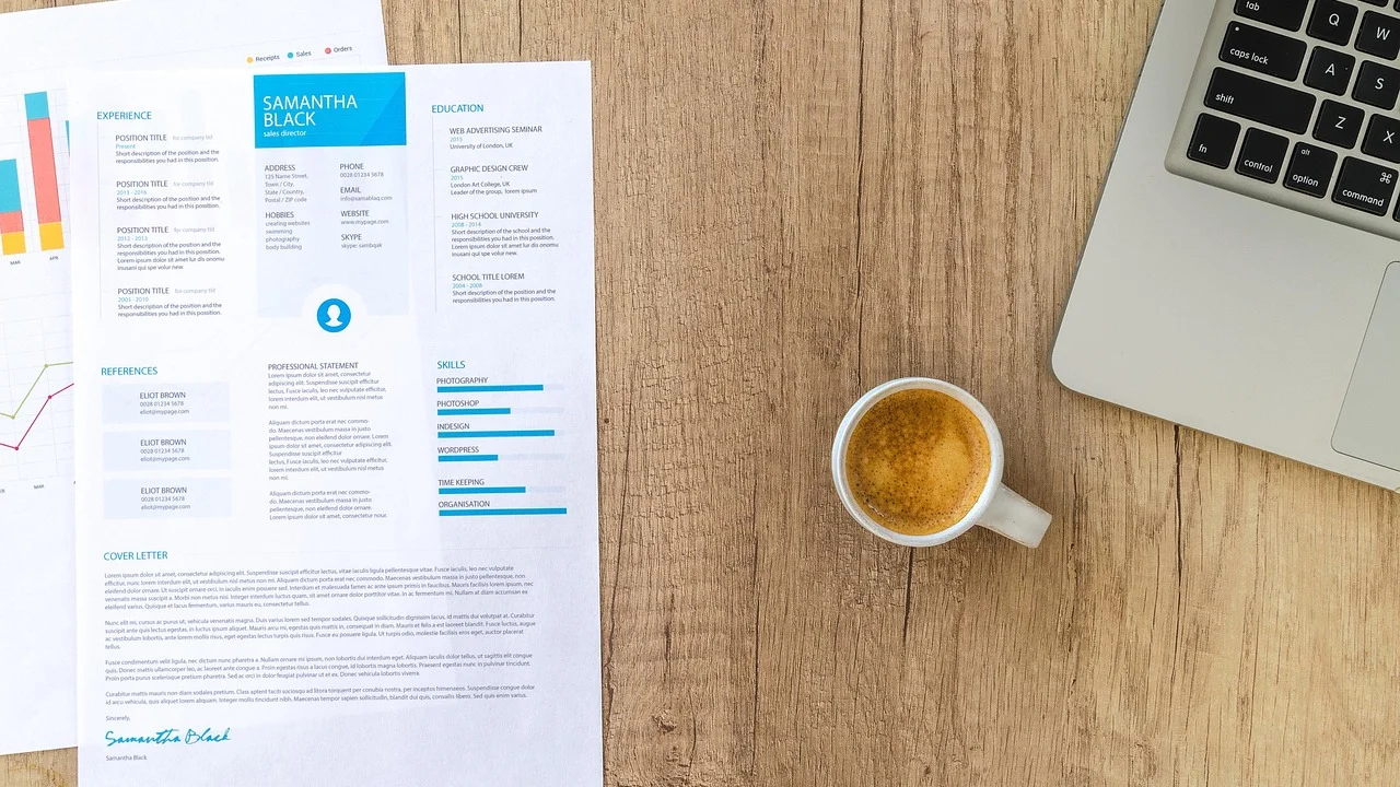 Carteira de trabalho digital usada para verificar vínculos.