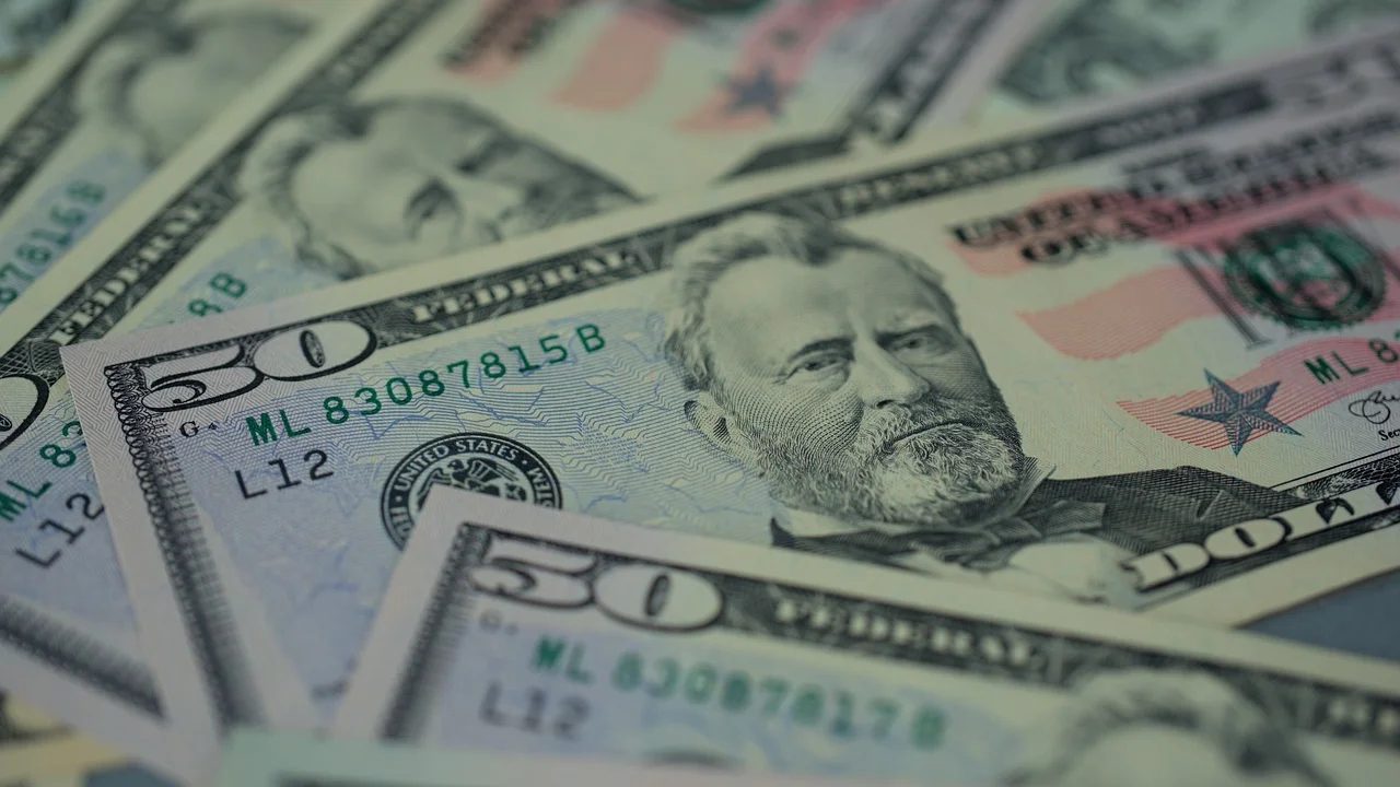 Anotações de gastos e metas para o próximo mês